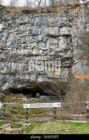 Ingleborough Cave auf dem Ingleborough Estate Nature Trail. Stockfoto