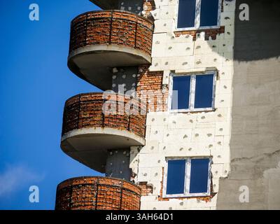24. April 2015 - Wärmedämmung von einem Mehrfamilienhaus Platten hergestellt aus Polyurethan (Credit-Bild: © ZUMA Draht) Stockfoto