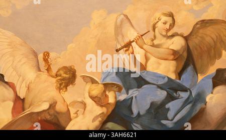 FLORENZ, ITALIEN - 17. MÄRZ 2025: Das Fresko des Engels mit der Flöte (Detail der Himmelfahrt) der Kirche Badia Fiorentina von Gian Domenico Ferretti (1734) Stockfoto