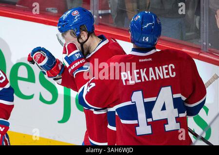 28. März 2015: Montreal Canadiens Center Tomas Plekanec #14 macht sich über Montreal Canadiens Center Alex Galchenyuk #27 lustig während eines NHL-Spiels zwischen den Florida Panthers und den Montreal Canadiens im Bell Centre in Montreal, Quebec, Kanada. Die Montreal Canadiens besiegten die Florida Panthers 3-2 in Überstunden. Philippe Bouchard/CSM(Bild: © Philippe Bouchard/Cal Sport Medi/Cal Sport Media/ZUMAPRESS.com) Stockfoto