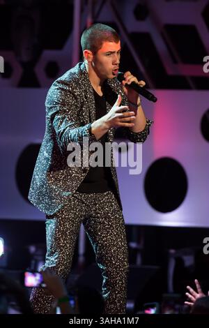 21. Juni 2015 – Toronto, Ontario, Kanada – 21. Juni 2015 – Toronto – Sänger NICK JONAS tritt bei den Much Music Video Awards 2015 in Toronto auf. (Kreditbild: © Darren Eagles/ZUMA Wire) Stockfoto