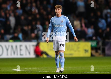 Victor Torp von Coventry City während des Sky Bet Championship Matches Coventry City gegen Portsmouth in der Coventry Building Society Arena, Coventry, Großbritannien, 9. April 2025 (Foto: Gareth Evans/News Images) Stockfoto