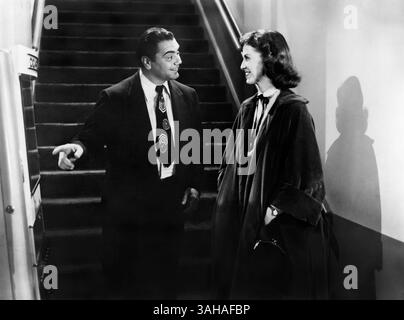 Ernest Borgnine, Betsy Blair, am Set des Films „Marty“, United Artists, 1955 Stockfoto