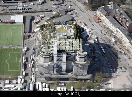 Luftaufnahme, Luftschutzbunker, 2. Weltkrieg, Bunker, Heiligengeistfeld, Hotel, Restaurant, Grünbunker, Dach, Architektur, grünes Dach, St.. Stockfoto