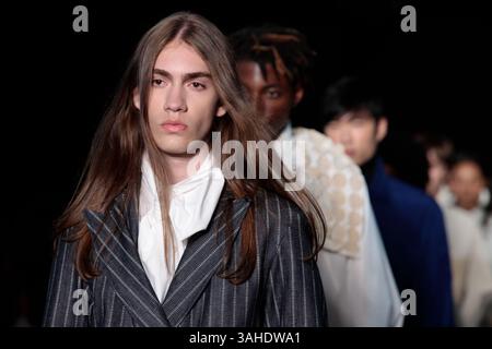 Modell auf der Landebahn für Reptilia während der 59. Ausgabe der São Paulo Fashion Week, die im Shopping JK Iguatemi in der Westzone von São Paulo stattfand. Quelle: Brazil Photo Press/Alamy Live News Stockfoto