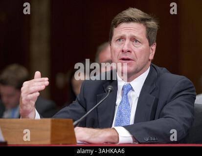 27. Juni 2017 - Washington, District of Columbia, Vereinigte Staaten von Amerika - Jay Clayton, Vorsitzender der United States Securities and Exchange Commission, sagt vor dem Unterausschuss für Mittel des US-Senats für Finanzdienstleistungen und allgemeine Regierung aus, um die vorgeschlagenen Haushaltsvoranschläge und die Begründung für das Geschäftsjahr 2018 für die SEC und die CFTC auf Capitol Hill in Washington, DC am Dienstag, 27. Juni 2017 zu prüfen. Credit: Ron Sachs / CNP (Bild: © Ron Sachs/CNP via ZUMA Wire) Stockfoto