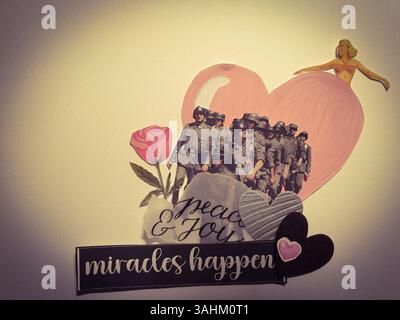 Konzeptuelle, selbst gemachte Collage-Kunst von Soldaten, die auf dem Weg zu Frieden und Freude sind. Mach mehr Liebe, lass den Krieg! - Mülheim-Ruhr, Deutschland, auf 05.04.2025 Stockfoto