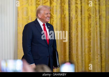 WASHINGTON DC, USA - 26. März 2025 - US-Präsident Donald Trump hält am Mittwoch, den 26. März, 20. März auf einer Veranstaltung anlässlich des Women’s History Month Stockfoto