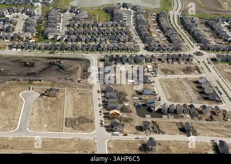11. September 2008 - Calgary, Alberta, Kanada - Bau neuer Wohnungen in den Vororten von Calgary. (Foto: © Larry MacDougal via ZUMA Wire) Stockfoto