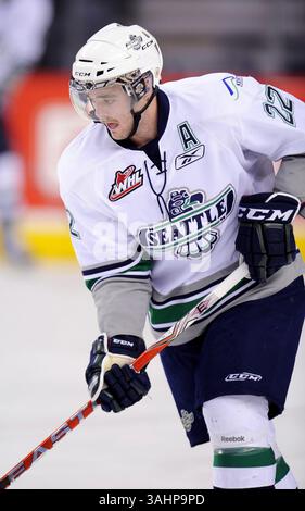 11. November 2011 - Calgary, Alberta, Kanada - Foto des WHL-Spielerprofils auf Burke Gallimore von Seattle Thunderbirds während eines aktuellen Spiels in Calgary. (Foto: © Larry MacDougal via ZUMA Wire) Stockfoto