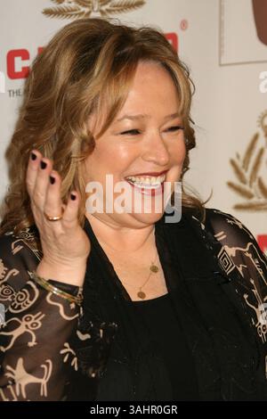 November 2007 - Century City, CA, USA - 01. November 2007 - Century City, Kalifornien - Kathy Bates. 16. Jährliche BAFTA/LA Cunard Britannia Awards im Hyatt Regency Century Plaza Hotel. Foto: Russ Elliot/AdMedia Stockfoto