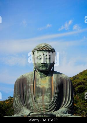 Großer Buddha von Kamakura im Herbst, Japan Stockfoto