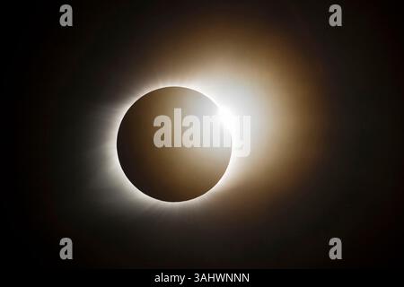 21. August 2017: Lyon County, KY - Eine totale Sonnenfinsternis tritt aus der Totalität auf, die sich in der Mitte des Schattens in Lyon County befindet (Credit Image: &Copy; Mike Wulf/CSM via ZUMA Wire) Stockfoto
