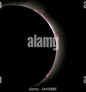 21. August 2017: Lyon County, KY - Ein Blick auf Bailey's Beads während der totalen Sonnenfinsternis, wie sie aus der Totalität hervorgeht, die sich in der Mitte des Schattens in Lyon County, KY befindet (Credit Image: &Copy; Mike Wulf/CSM via ZUMA Wire) Stockfoto