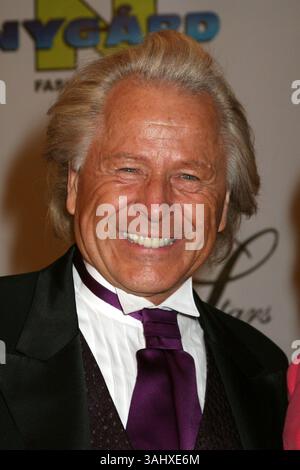 25. Februar 2007 – Beverly Hills, KALIFORNIEN, USA – 25. Februar 2007 – Beverly Hills, Kalifornien – Peter Nygard. 17. Jährliche Oscar-Gala der „Nacht der 100 Sterne“ im Beverly Hills Hotel. Foto: Byron Purvis/AdMedia Stockfoto