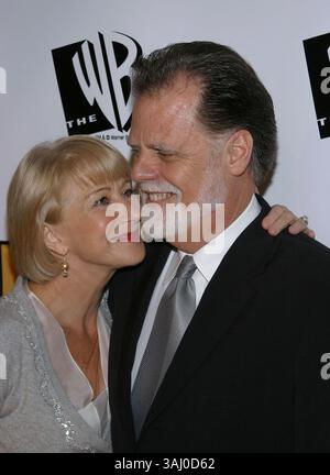 11. Januar 2005 – Los Angeles, Kalifornien, USA – 10. Januar 2005 – Los Angeles, Kalifornien – Helen Mirren und Ehemann Taylor Hackford. Die 10. Jährlichen Critics' Choice Awards im Wiltern Theatre. Foto: Jacqui Wong/AdMedia Stockfoto