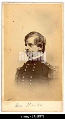 Ein Foto von Nathaniel Prentiss Banks, aufgenommen zwischen 1861 und 1865. Banks war während des Amerikanischen Bürgerkriegs ein prominenter General der Union. Stockfoto