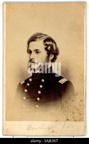 Eine Fotografie von Theodore Winthrop, aufgenommen zwischen 1861 und 1865. Winthrop war ein US-amerikanischer Schriftsteller und Gewerkschaftsoffizier während des Bürgerkriegs, bekannt für sein Buch The Canoe and the Saddle. Stockfoto