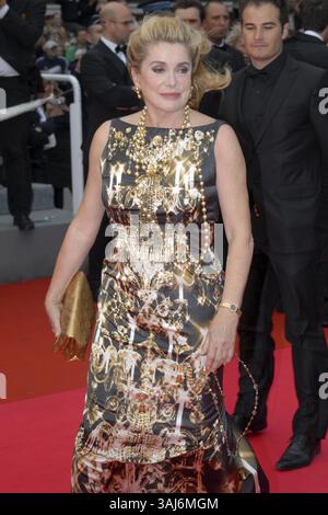 Mai 2008 - Cannes, USA - 25. Mai 2008 - Cannes, Frankreich - Catherine Deneuve. „What Just Happened“ Premiere während des 61. Jährlichen Internationalen Filmfestivals in Cannes. Foto: A. Berti/Marka/AdMedia Stockfoto