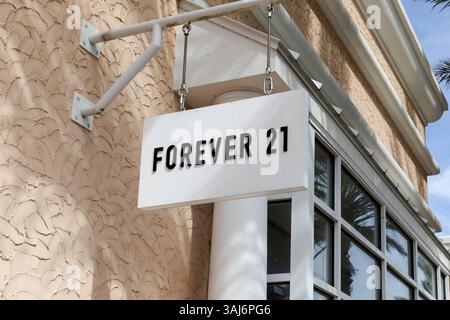 Forever 21 Ladenschild in Orlando, Florida, USA. Stockfoto