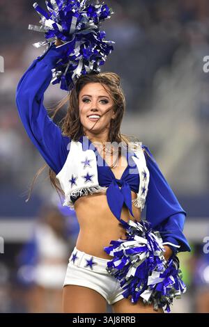 19. August 2017: Die Dallas Cowboys spielen während eines NFL-Spiels zwischen den Indianapolis Colts und den Dallas Cowboys im AT&T Stadium in Arlington, Texas. Shane Roper/CSM(Credit Image: &Copy; Shane Roper/CSM via ZUMA Wire) Stockfoto