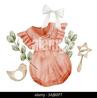 Wasserfarben-Baby-Set mit einem rosafarbenen Strampelanzug, Schleife, Holzspielzeug und Grün. Zeichnung von kindlichem Kleid für Babyduscheinladungen oder Neugeborenen-Grußkarten. Illustration des Kinderbody-Anzugs. Stockfoto