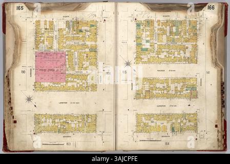 Dieser San Francisco Sanborn Versicherungskartenatlas von 1905 bietet farbige Karten mit detaillierten Legenden, die wichtige Merkmale wie Feuerwehrhäuser, Aufzüge und Ställe hervorheben. Mit strapazierfähigen Materialien versehen, bietet er eine genaue, maßstabsgetreue Darstellung der Infrastruktur der Stadt in diesem Zeitraum (50 Fuß bis ein Zoll). Stockfoto