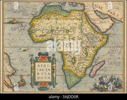 Abraham Ortelius’ 1572 erschienenes Theatrum Orbis Terrarum enthält eine Karte von Afrika, die eine der frühesten Darstellungen des afrikanischen Kontinents während der Renaissance bietet. Diese Karte trug wesentlich zum geografischen Verständnis bei. Stockfoto