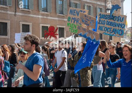 Rom, Italien. April 2025. Rom, Italien, 11. April 2025: Freitag für die Zukunft: andrea Sabbadini/Alamy Live News Stockfoto