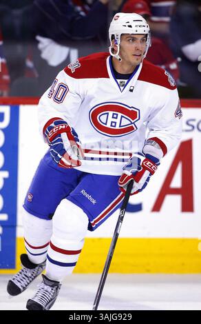 Februar 2009 - Calgary, Alberta, Kanada - Foto des NHL-Spielerprofils auf Maxim Lapierre von Montreal Canadiens während eines Hockeyspiels in Calgary. (Foto: © Larry MacDougal via ZUMA Wire) Stockfoto