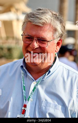 Sakhir, Bahrain. April 2025. Otmar Szafnauer (USA). 11.04.2025. Formel-1-Weltmeisterschaft, Rd 4, Grand Prix Von Bahrain, Sakhir, Bahrain, Practice Day Credit: James Moy/Alamy Live News Stockfoto