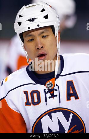 11. Januar 2009 – Calgary, Alberta, Kanada – Foto des NHL-Spielerprofils im Richard Park der New York Islanders während eines Hockeyspiels in Calgary. (Foto: © Larry MacDougal via ZUMA Wire) Stockfoto