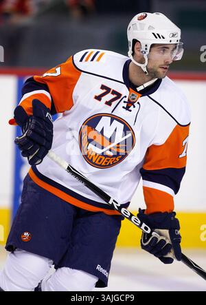 11. Januar 2009 - Calgary, Alberta, Kanada - Foto des NHL-Spielerprofils auf Trevor Smith der New York Islanders während eines Hockeyspiels in Calgary. (Foto: © Larry MacDougal via ZUMA Wire) Stockfoto