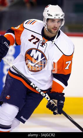 11. Januar 2009 - Calgary, Alberta, Kanada - Foto des NHL-Spielerprofils auf Trevor Smith der New York Islanders während eines Hockeyspiels in Calgary. (Foto: © Larry MacDougal via ZUMA Wire) Stockfoto