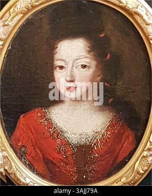 Dieses Porträt aus Pierre Goberts Gefolge aus dem 17. Jahrhundert zeigt Louise Bénédicte de Bourbon, die Ehefrau von Louis Auguste, Herzog von Maine. Das Gemälde spiegelt ihren edlen Status und die Pracht der Zeit wider. Stockfoto