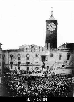 Dieses Kunstwerk aus dem Jahr 1859 zeigt Papst Pius IX., der in Civitavecchia einen päpstlichen Segen gibt und ein bedeutendes religiöses und historisches Ereignis während seines Papsttums veranschaulicht. Stockfoto