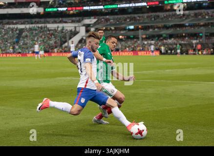 11. Juni 2017 - Mexiko-Stadt, Mexiko - Mexiko-Stadt, Mexiko - Sonntag, 11. Juni 2017: Paul Arriola während eines Endrunde der Qualifikationsrunde der FIFA-Weltmeisterschaft 2018 zwischen den Nationalmannschaften der USA und Mexiko (MEX) im Azteca-Stadion. (Kreditbild: © Mike Janosz/ISIPhotos via ZUMA Wire) Stockfoto