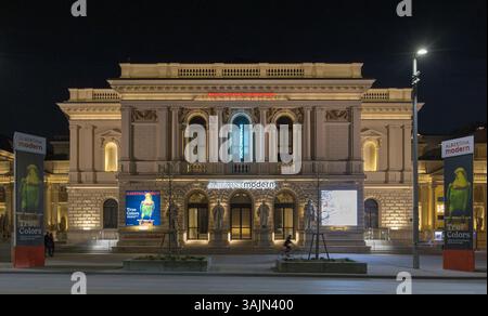Albertina Museum für moderne Kunst bei Nacht, Wien, Österreich Stockfoto