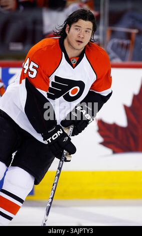 Februar 2010 - Calgary, Alberta, Kanada - Foto des NHL-Spielerprofils auf Philadelphia Flyers' Arron Asham während eines Spiels in Calgary. (Foto: © Larry MacDougal via ZUMA Wire) Stockfoto