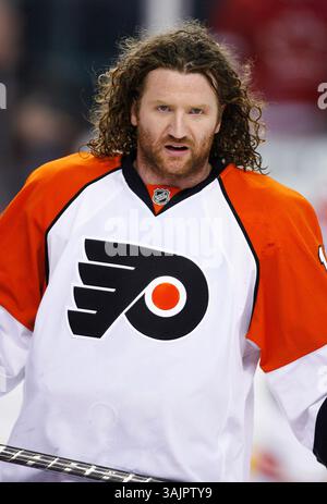 Februar 2010 - Calgary, Alberta, Kanada - Foto des NHL-Spielerprofils auf Scott Hartnell von Philadelphia Flyers während eines Spiels in Calgary. (Foto: © Larry MacDougal via ZUMA Wire) Stockfoto
