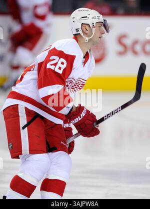 März 2010 – Calgary, Alberta, Kanada – Foto des NHL-Spielerprofils von Brian Rafalski der Detroit Red Wings während eines Spiels in Calgary. (Foto: © Larry MacDougal via ZUMA Wire) Stockfoto