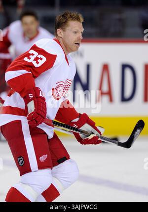 März 2010 – Calgary, Alberta, Kanada – Foto des NHL-Spielerprofils auf Kris Draper von Detroit Red Wings während eines Spiels in Calgary. (Foto: © Larry MacDougal via ZUMA Wire) Stockfoto