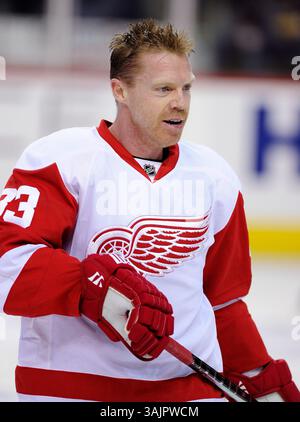 März 2010 – Calgary, Alberta, Kanada – Foto des NHL-Spielerprofils auf Kris Draper von Detroit Red Wings während eines Spiels in Calgary. (Foto: © Larry MacDougal via ZUMA Wire) Stockfoto