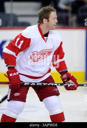 März 2010 – Calgary, Alberta, Kanada – Foto des NHL-Spielerprofils auf Dan Cleary der Detroit Red Wings während eines Spiels in Calgary. (Foto: © Larry MacDougal via ZUMA Wire) Stockfoto