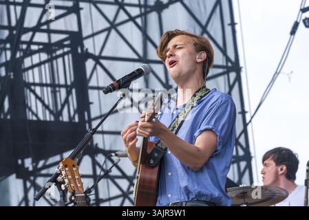 27. Mai 2017: Toronto, Ontario, Kanada – der kanadische Sänger und Songwriter SCOTT HELMAN spielte eine ausverkaufte Show beim CBC Music Festival am Echo Beach in Toronto. Im Bild: SCOTT HELMAN (Credit Image: © Angel Marchini via ZUMA Wire) Stockfoto