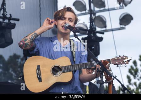 27. Mai 2017: Toronto, Ontario, Kanada – der kanadische Sänger und Songwriter SCOTT HELMAN spielte eine ausverkaufte Show beim CBC Music Festival am Echo Beach in Toronto. Im Bild: SCOTT HELMAN (Credit Image: © Angel Marchini via ZUMA Wire) Stockfoto