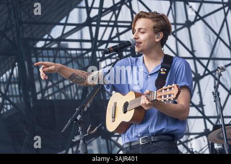 27. Mai 2017: Toronto, Ontario, Kanada – der kanadische Sänger und Songwriter SCOTT HELMAN spielte eine ausverkaufte Show beim CBC Music Festival am Echo Beach in Toronto. Im Bild: SCOTT HELMAN (Credit Image: © Angel Marchini via ZUMA Wire) Stockfoto
