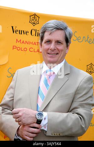 Prinz Harry spielt im Rahmen seines ersten offiziellen Besuchs in den USA beim zweiten jährlichen Veuve Cilcquot Manhattan Polo Classic, mit Erlösen zugunsten amerikanischer Freunde von Senebale.Arrivals.Mai 30, 09.Governor's Island, NYC. Fotos von Sonia Moskowitz, Globe Photos Inc 2009.PIAGET HEAD. K62088SMO (Bild: © Sonia Moskowitz/Globe Photos/ZUMAPRESS.com) Stockfoto