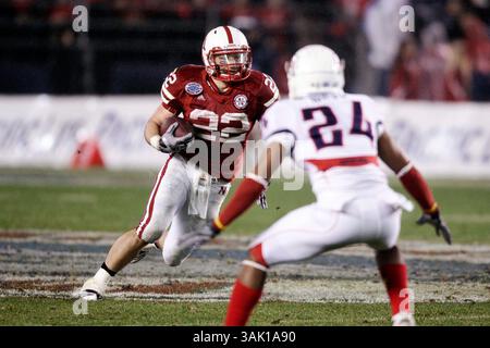 30. Dezember 2009 - Hollywood, Kalifornien, USA - Nebraska Runningback Rex Burkhead in Aktion (Bild: © Jerod Harris/ZUMApress.com) Stockfoto