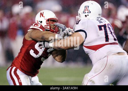 30. Dezember 2009 - Hollywood, Kalifornien, USA - Nebraska Cornhusker Ndamukong Suh in Aktion (Bild: © Jerod Harris/ZUMApress.com) Stockfoto